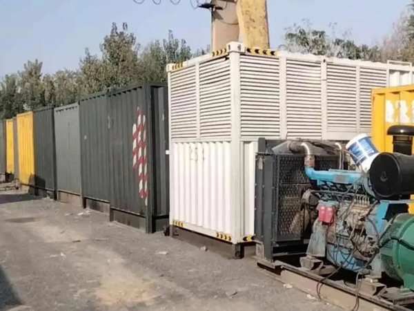 吴起200KW柴油发电机机组每小时油耗是多少？